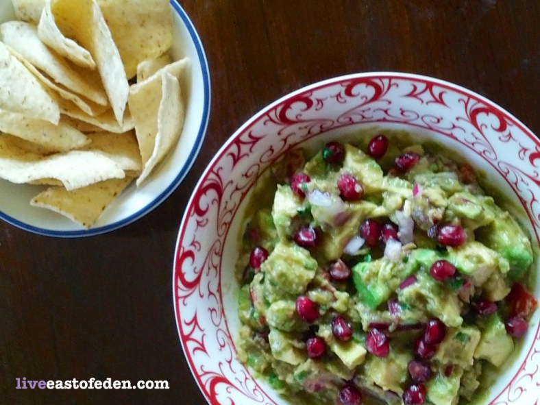 Spicy Pomegranate Guacamole Recipe