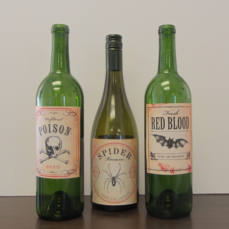 Halloween_BOOed_Wine_Bottle_Labels_Printables